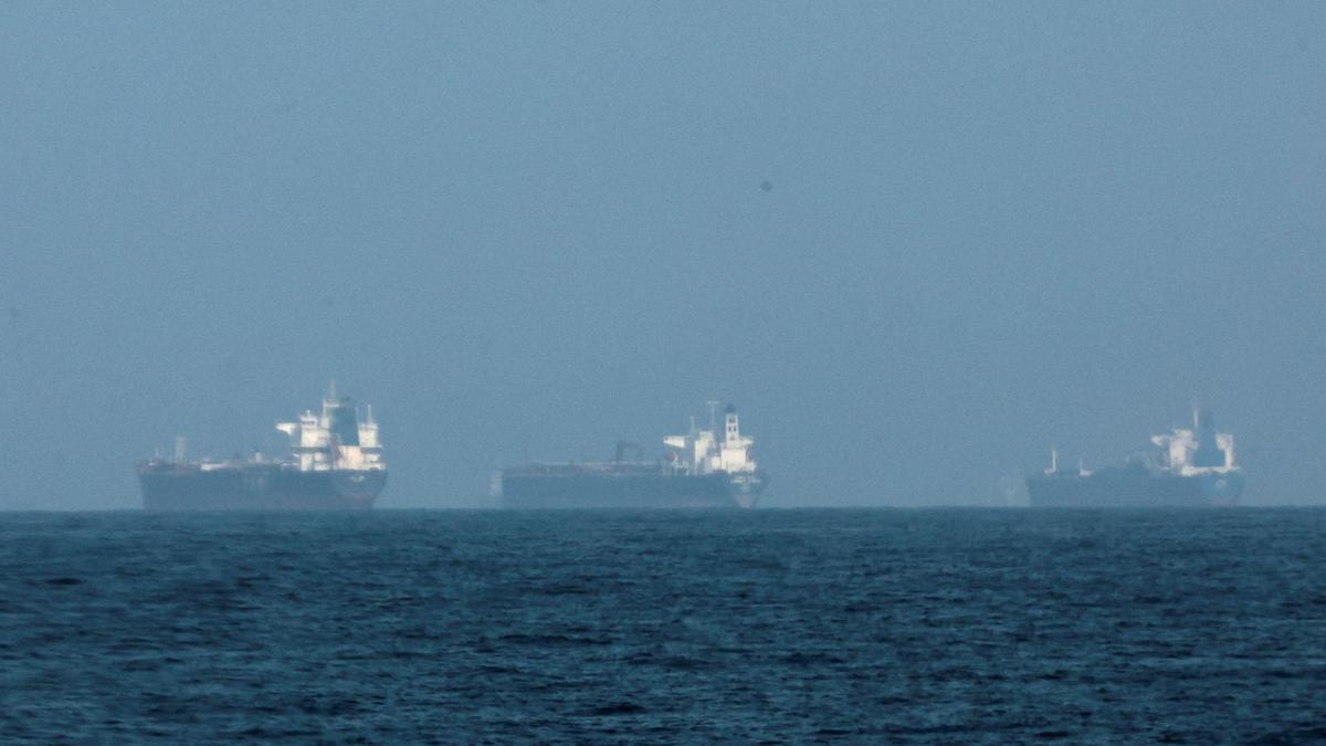 2026 03 03T202420Z 971757570 RC20XJAYJDRL RTRMADP 3 IRAN CRISIS US OIL
