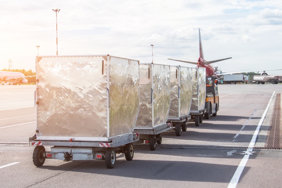 Generic ULDs on runway Copyright aapsky Shutterstock 1312150418 resized